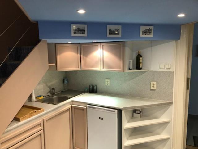 Rising Sun Hill Apartment Будапеща Екстериор снимка